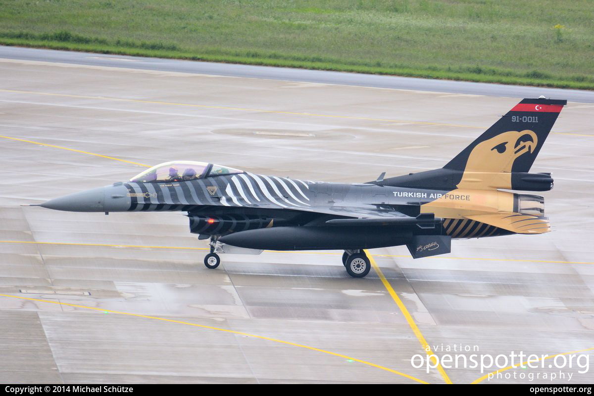 91-0011 - Turkish Air Force General Dynamics (TUSAS) F-16CG Night Falcon (401) at Berlin-Schönefeld International Airport (SXF/EDDB) taken by Michael Schütze | openspotter.org | ID: 16055
