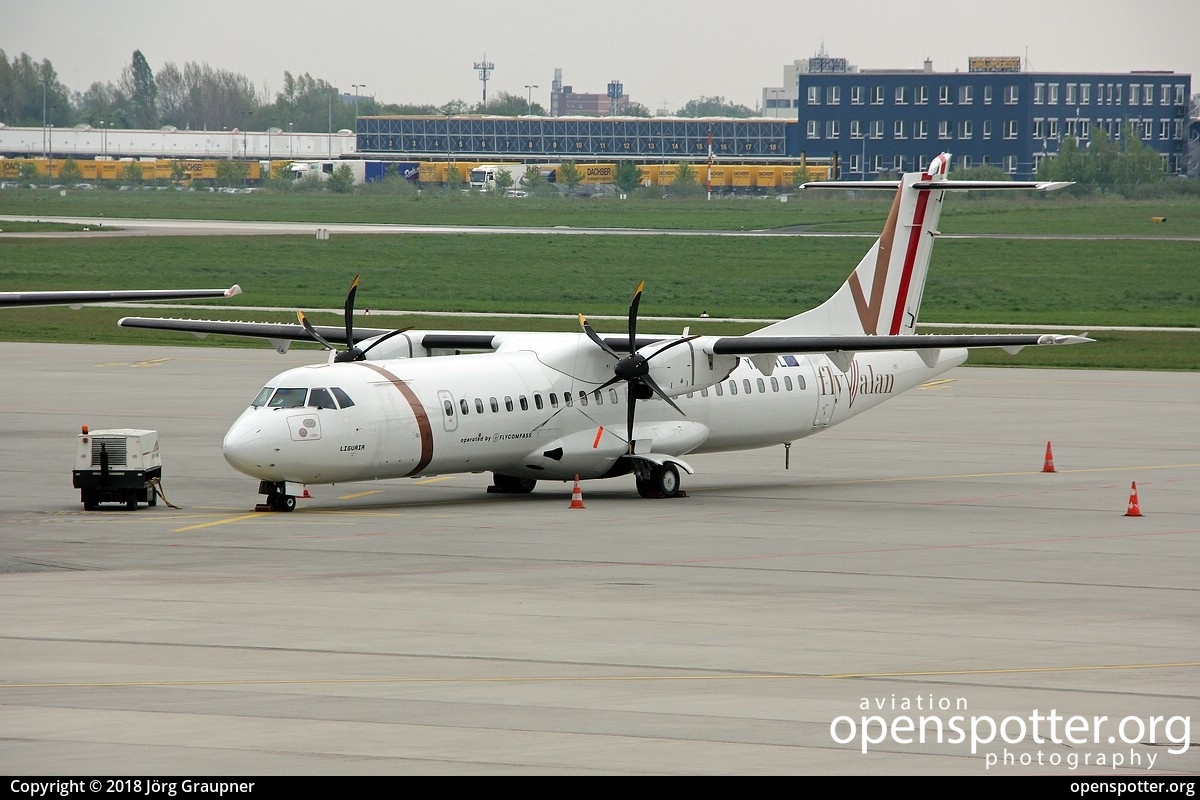 YR-FVL - FlyValan ATR 72-500 at Hanover-Langenhagen Airport (HAJ/EDDV) taken by Jörg Graupner | openspotter.org | ID: 65444