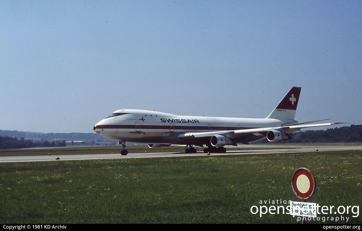 HB-IGA - Swiss Boeing 747-257B at Zurich International Airport (ZRH/LSZH) taken by KD Archiv | openspotter.org | ID: 60996