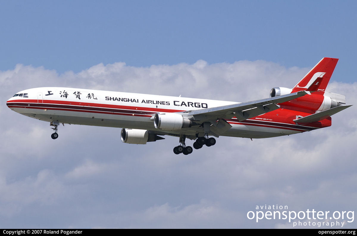 B-2177 - China Cargo Airlines McDonnell Douglas MD-11F at Frankfurt International Airport (FRA/EDDF) taken by Roland Pogander | openspotter.org | ID: 2995