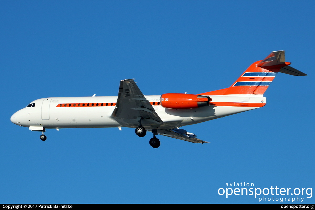 PH-KBX - Netherlands Government Fokker F70 at Berlin-Tegel Airport (TXL/EDDT) taken by Patrick Barnitzke | openspotter.org | ID: 37177