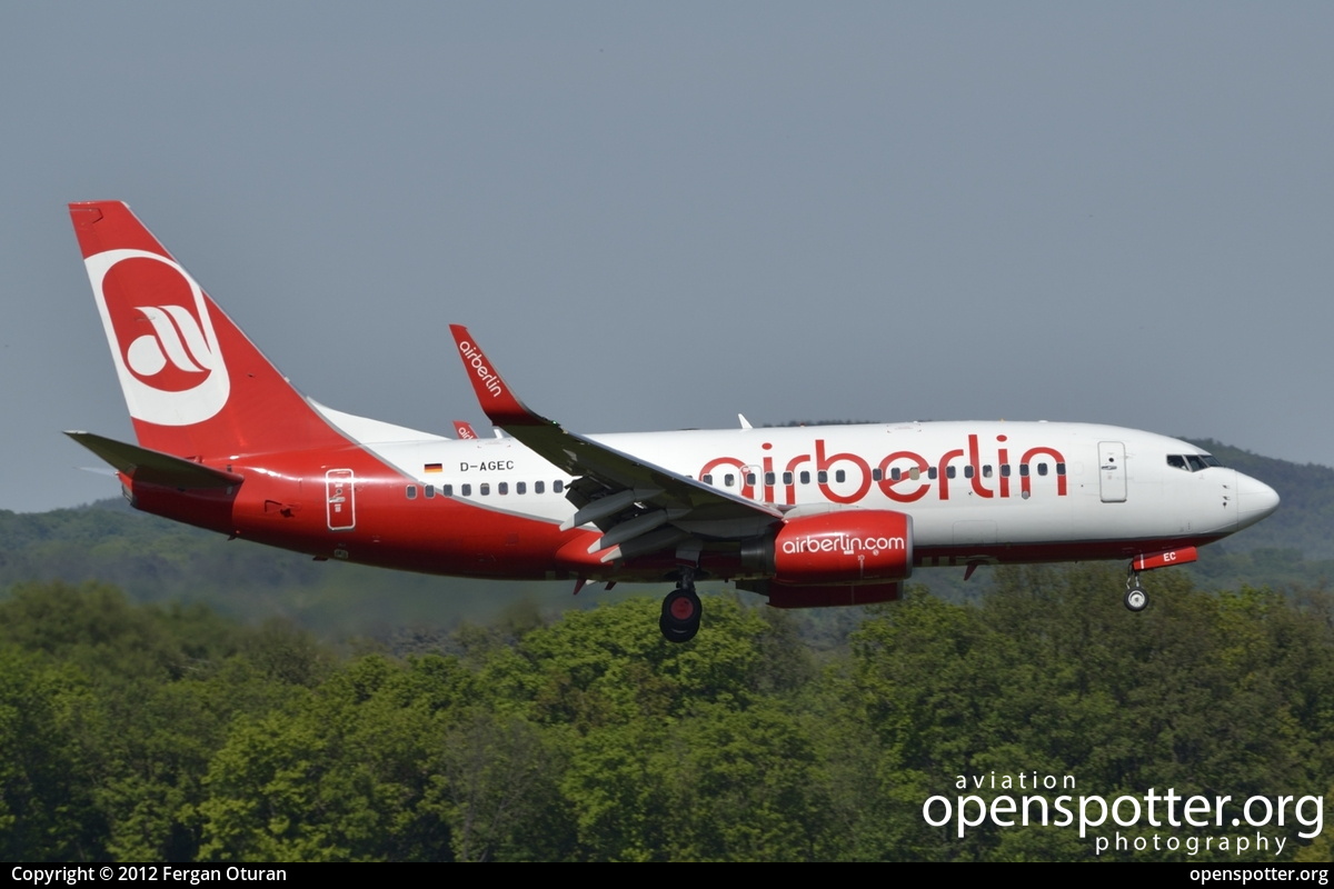 D-AGEC - Air Berlin Boeing 737-76J(WL) at Cologne Bonn Airport (Köln/Bonn - Konrad Adenauer) (CGN/EDDK) taken by Fergan Oturan | openspotter.org | ID: 3062