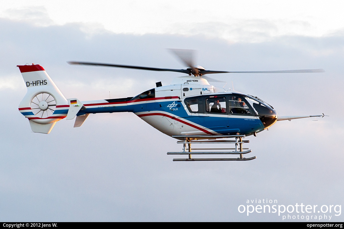 D-HFHS - DLR Deutsches Zentrum für Luft- und Raumfahrt Eurocopter EC135 T1 at Harstad/Narvik Airport, Evenes (EVE/ENEV) taken by Jens W. | openspotter.org | ID: 4687