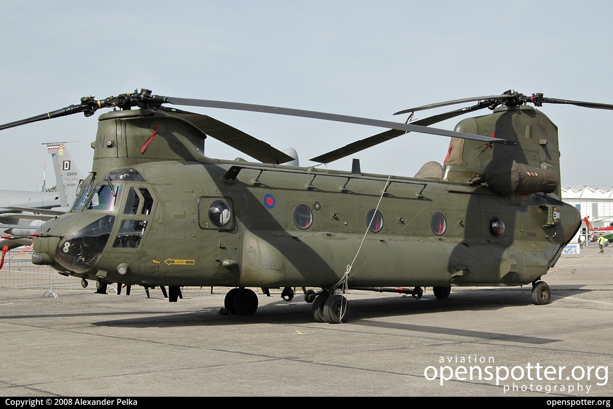 ZA705 - Royal Air Force Boeing Chinook HC2 at Berlin-Schönefeld International Airport (SXF/EDDB) taken by Alexander Pelka | openspotter.org | ID: 12808