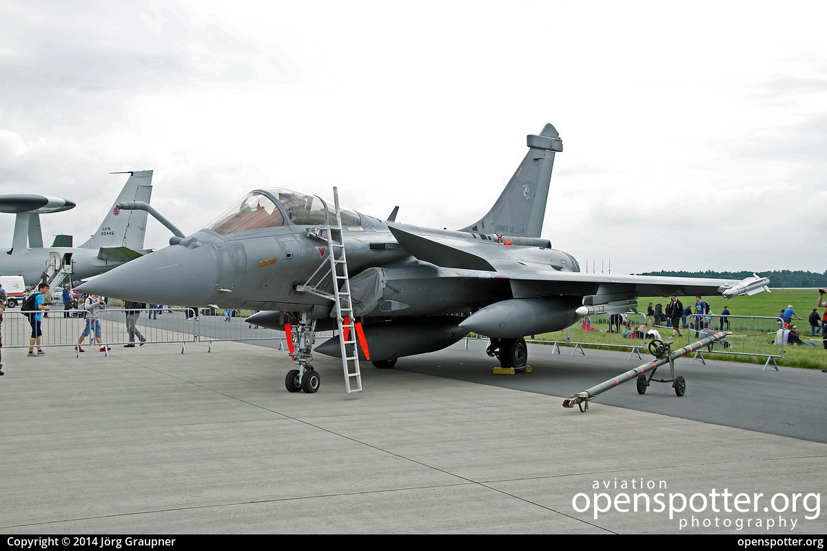 104 - France Air Force (Armée de l'Air) Dassault Rafale C at Berlin-Schönefeld International Airport (SXF/EDDB) taken by Jörg Graupner | openspotter.org | ID: 17462