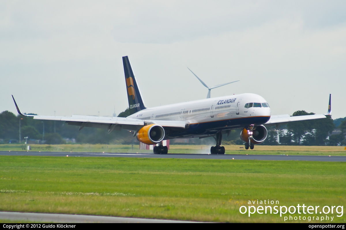 TF-FIX - Icelandair Boeing 757-308(WL) at Schiphol Airport (AMS/EHAM) taken by Guido Klöckner | openspotter.org | ID: 3835