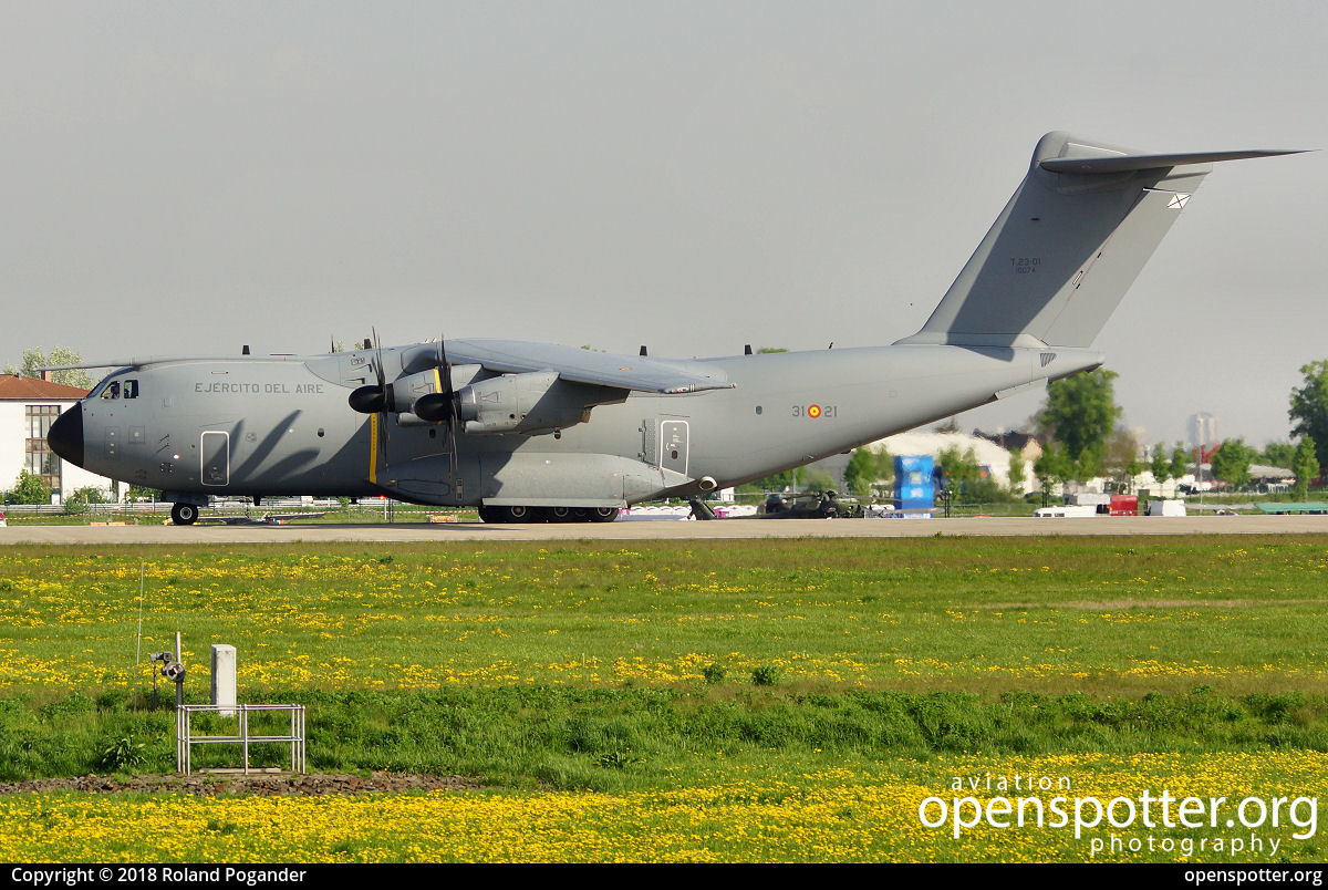 T10-03 - Spanish Air Force (Fuerza Aerea Española) Lockheed C-130H  Hercules at Berlin-Schönefeld International Airport (SXF/EDDB) taken by Roland Pogander | openspotter.org | ID: 53834