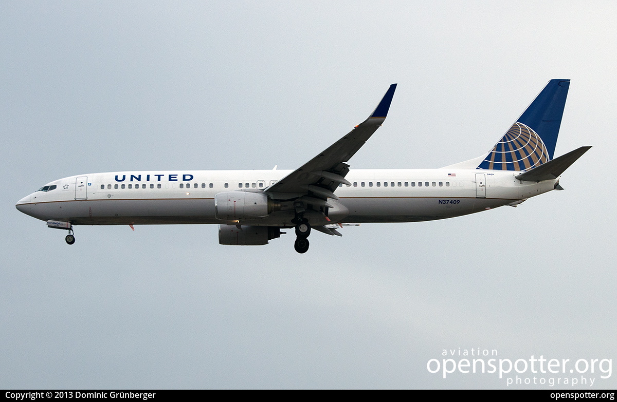 N37409 - United Airlines Boeing 737-924(WL) at Los Angeles International Airport (LAX/KLAX) taken by Dominic Grünberger | openspotter.org | ID: 8957