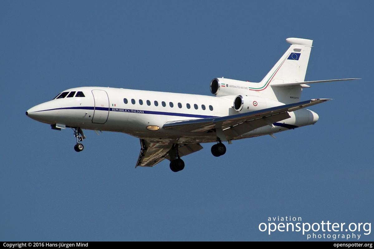 MM62210 - Italy Air Force (Aeronautica Militare) Dassault Falcon 900EX at Berlin-Tegel Airport (TXL/EDDT) taken by Hans-Jürgen Mind | openspotter.org | ID: 31762