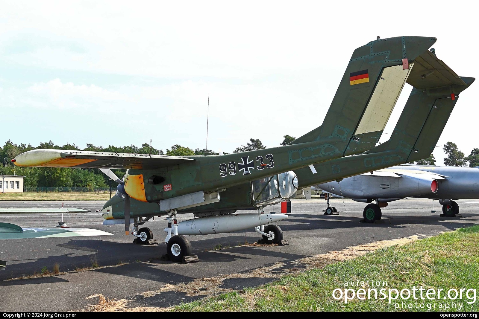 99+33 - Luftwaffe (German Air Force) North American Rockwell OV-10B Bronco at RAF Gatow (GWW/EDBG) taken by Jörg Graupner | openspotter.org | ID: 90454