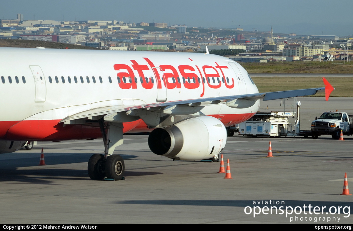 TC-ETH - Atlasjet Airbus A321-231 at Sabiha Gökçen International Airport (SAW/LTFJ) taken by Mehrad Andrew Watson | openspotter.org | ID: 4637
