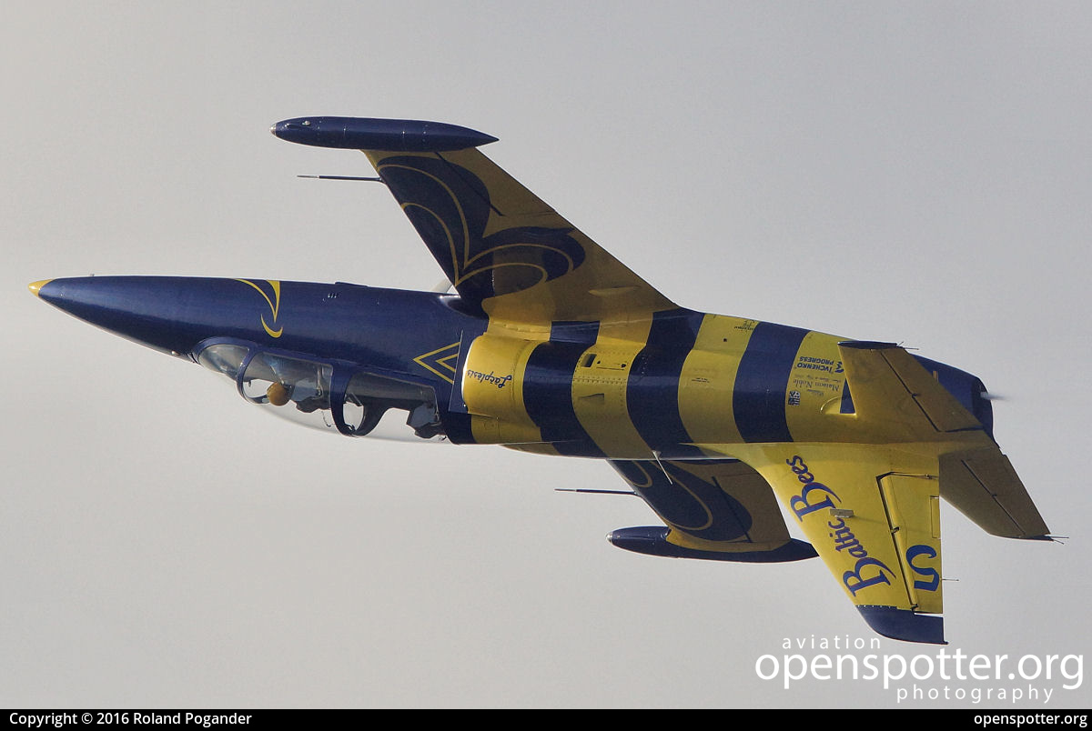 YL-KSL - Baltic Bees Jet Team Aero L-39 Albatros at Poznan-Lawica (POZ/EPPO) taken by Roland Pogander | openspotter.org | ID: 50909