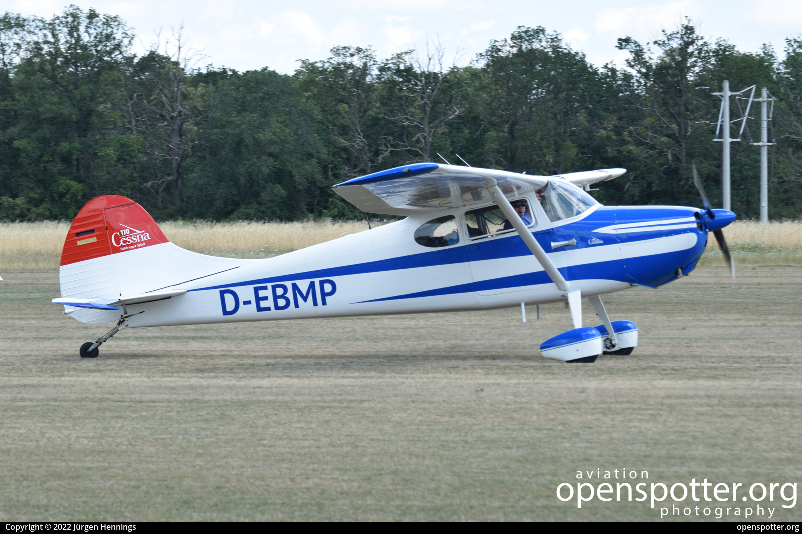 D-EBMP - Private / Untitled Cessna 170B at Flugplatz Bienenfarm (EDOI) taken by Jürgen Hennings | openspotter.org | ID: 81396