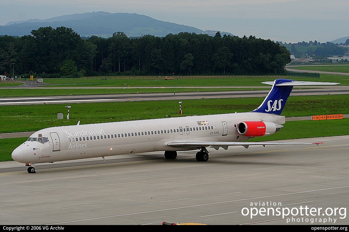 OY-KHG - Scandinavian Airlines McDonnell Douglas MD-82 at Zurich International Airport (ZRH/LSZH) taken by VG Archiv | openspotter.org | ID: 68898