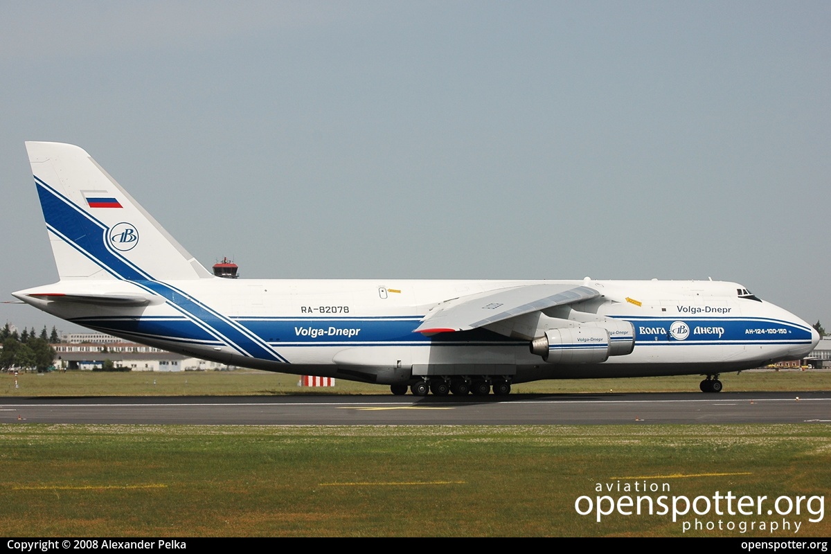 RA-82078 - Volga-Dnepr Airlines Antonov An-124-100 at Berlin-Schönefeld International Airport (SXF/EDDB) taken by Alexander Pelka | openspotter.org | ID: 12802