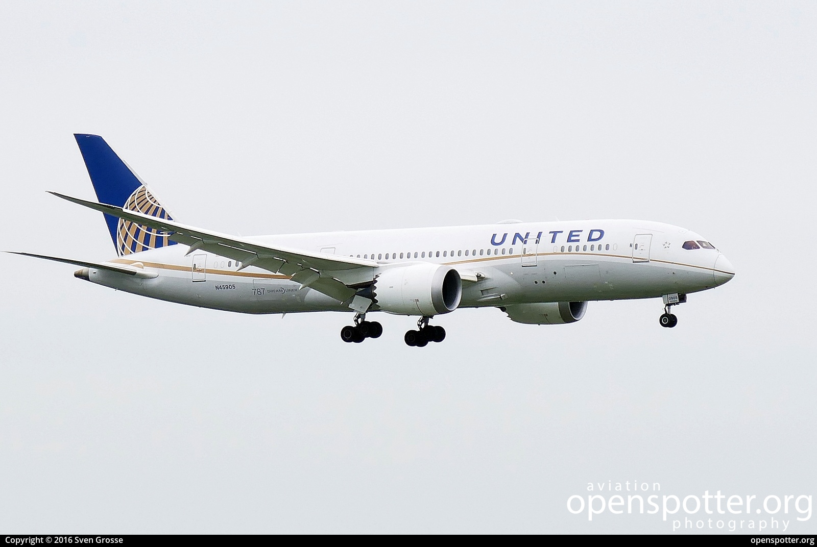 N45905 - United Airlines Boeing 787-881 Dreamliner at London Heathrow Airport (LHR/EGLL) taken by Sven Grosse | openspotter.org | ID: 40067