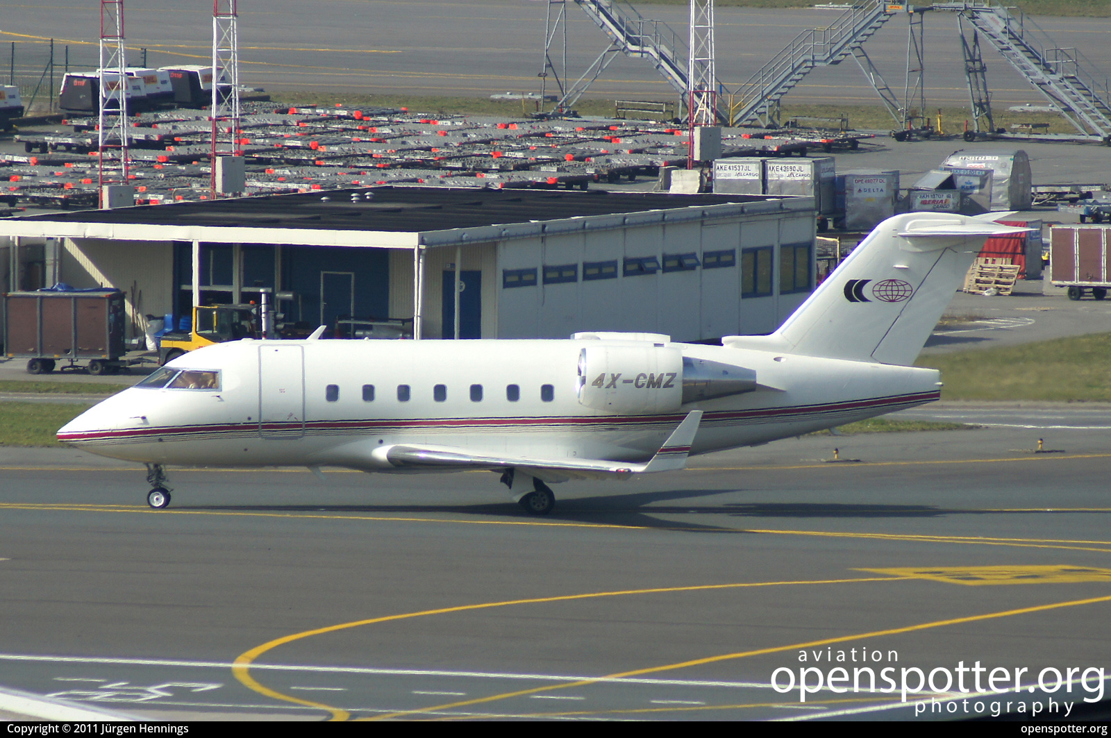 4X-CMZ - Jet Link Bombardier 604 (CL-600-2B16) Challenger at Brussels Airport (Zaventem Airport) (BRU/EBBR) taken by Jürgen Hennings | openspotter.org | ID: 52336