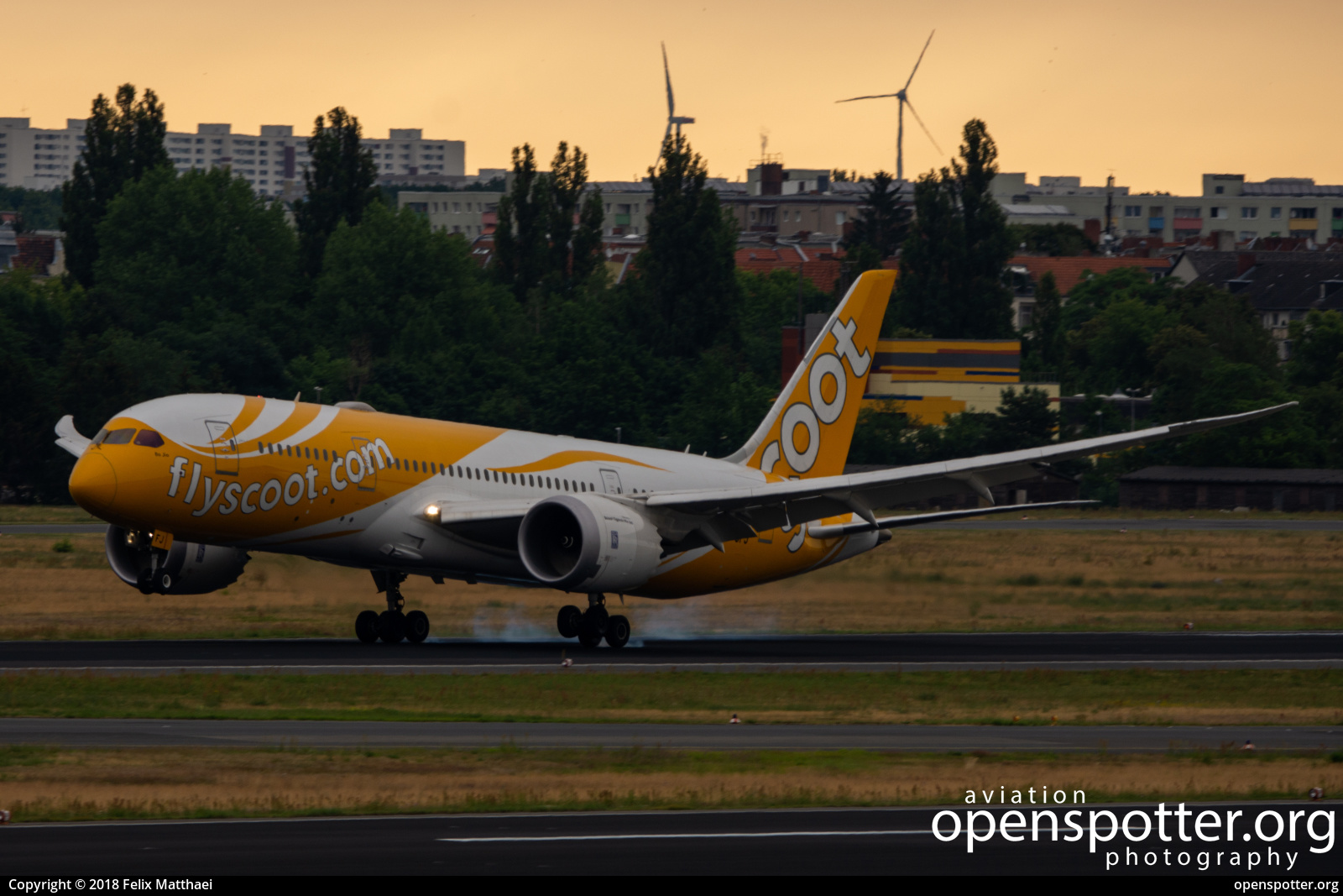 9V-OFJ - Scoot Boeing 787-8 Dreamliner at Berlin-Tegel Airport (TXL/EDDT) taken by Felix Matthaei | openspotter.org | ID: 55692