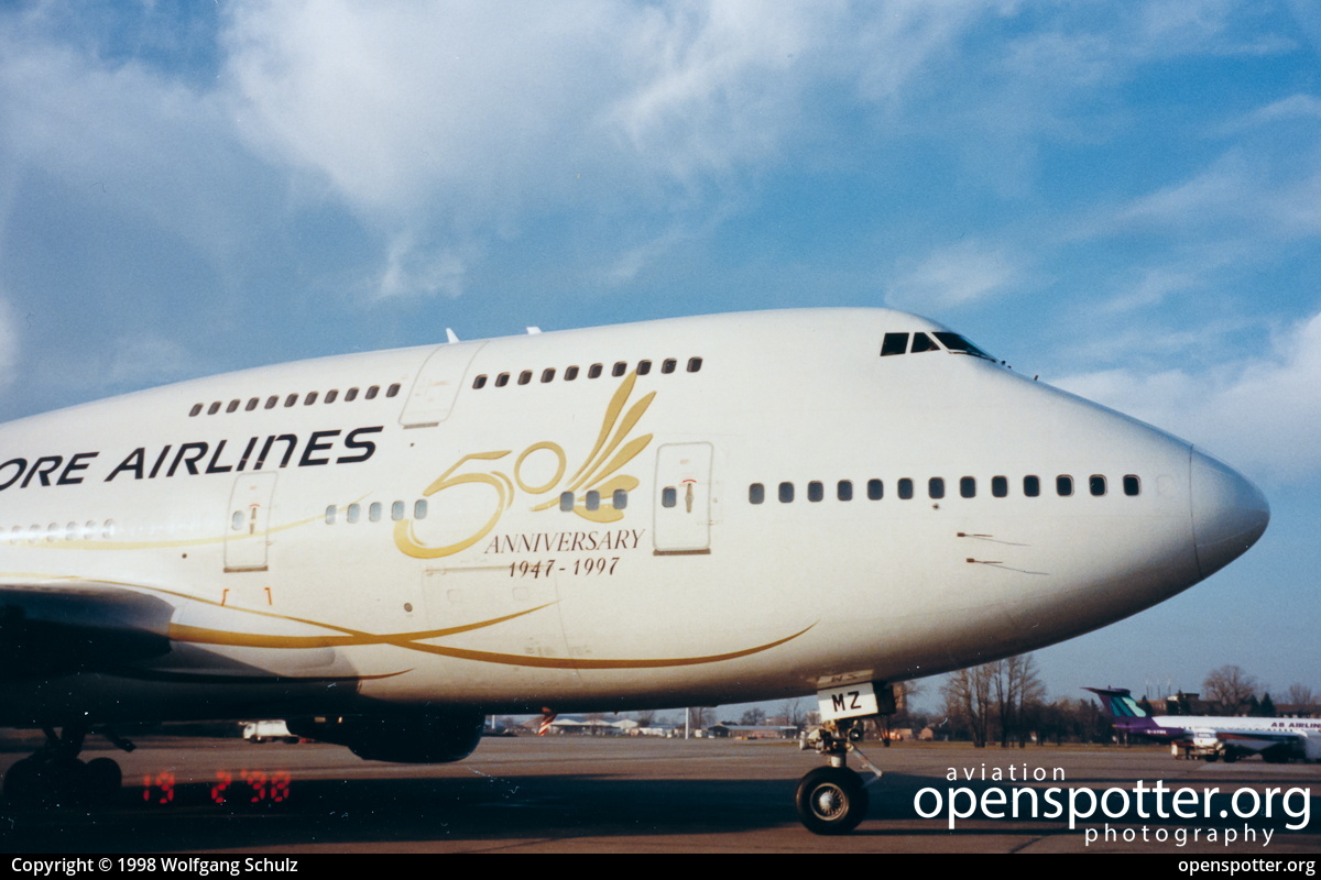 9V-SMZ - Singapore Airlines Boeing 747-412 at Berlin-Schönefeld International Airport (SXF/EDDB) taken by Wolfgang Schulz | openspotter.org | ID: 2175