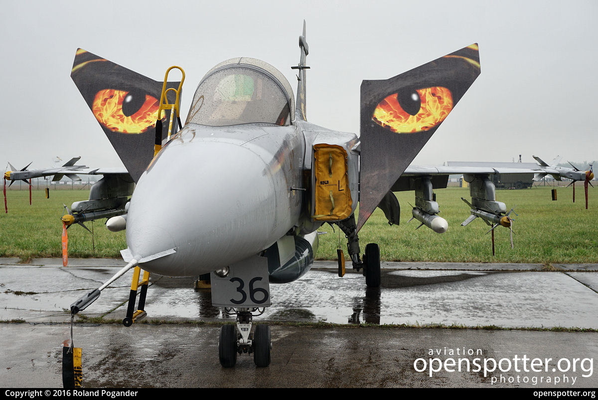 9236 - Czech Air Force Saab JAS-39C Gripen at Ostrava-Mosnov International Airport (OSR/LKMT) taken by Roland Pogander | openspotter.org | ID: 32538