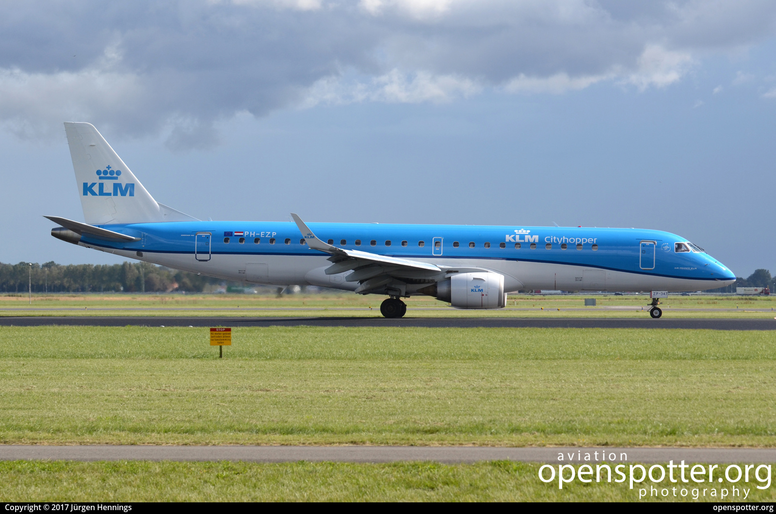 PH-EZP - KLM Cityhopper Embraer ERJ-190STD (ERJ-190-100) at Schiphol Airport (AMS/EHAM) taken by Jürgen Hennings | openspotter.org | ID: 50517