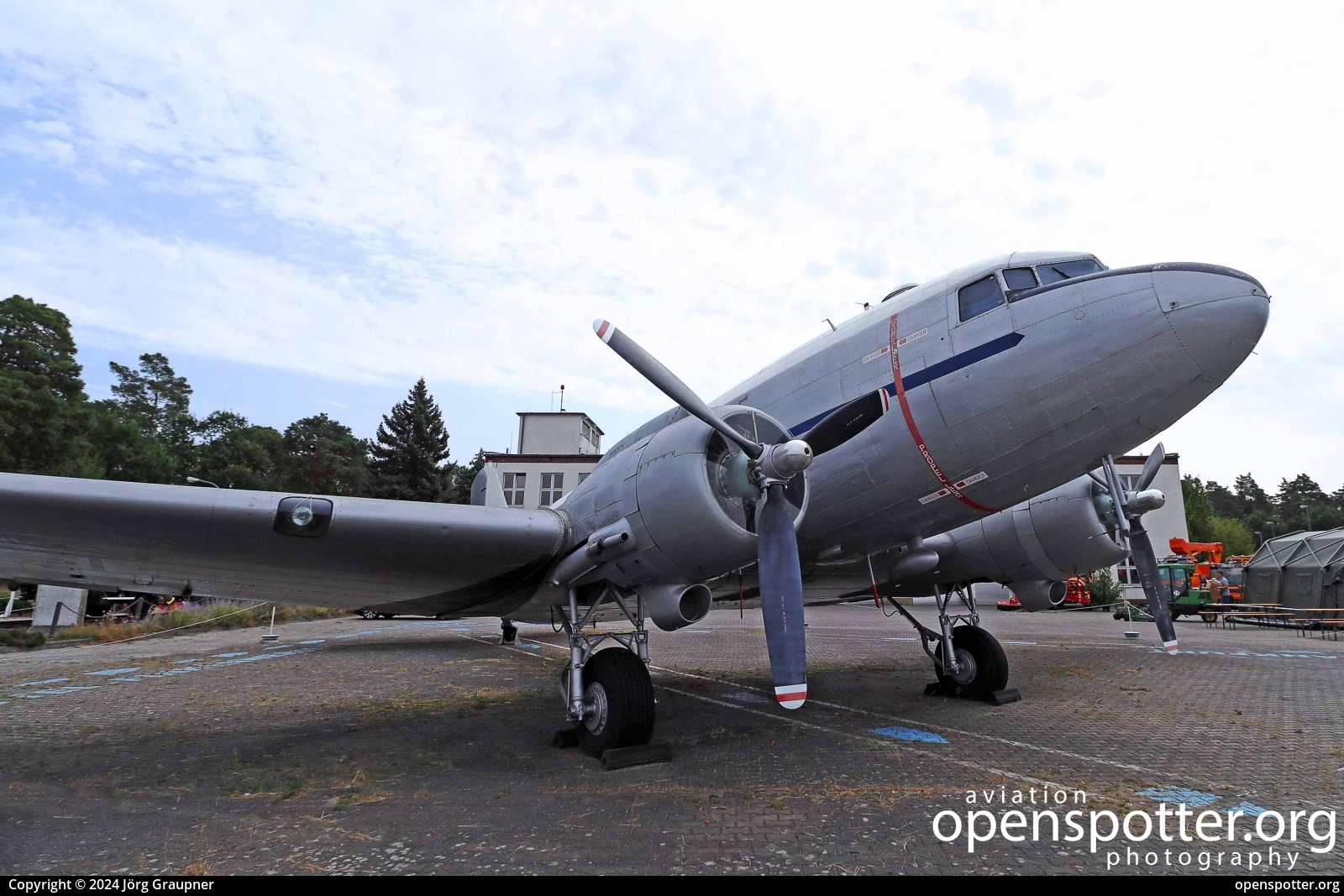 A65-69 - Royal Australian Air Force Douglas DC-3C (C-47B-20-DK) at RAF Gatow (GWW/EDBG) taken by Jörg Graupner | openspotter.org | ID: 90456