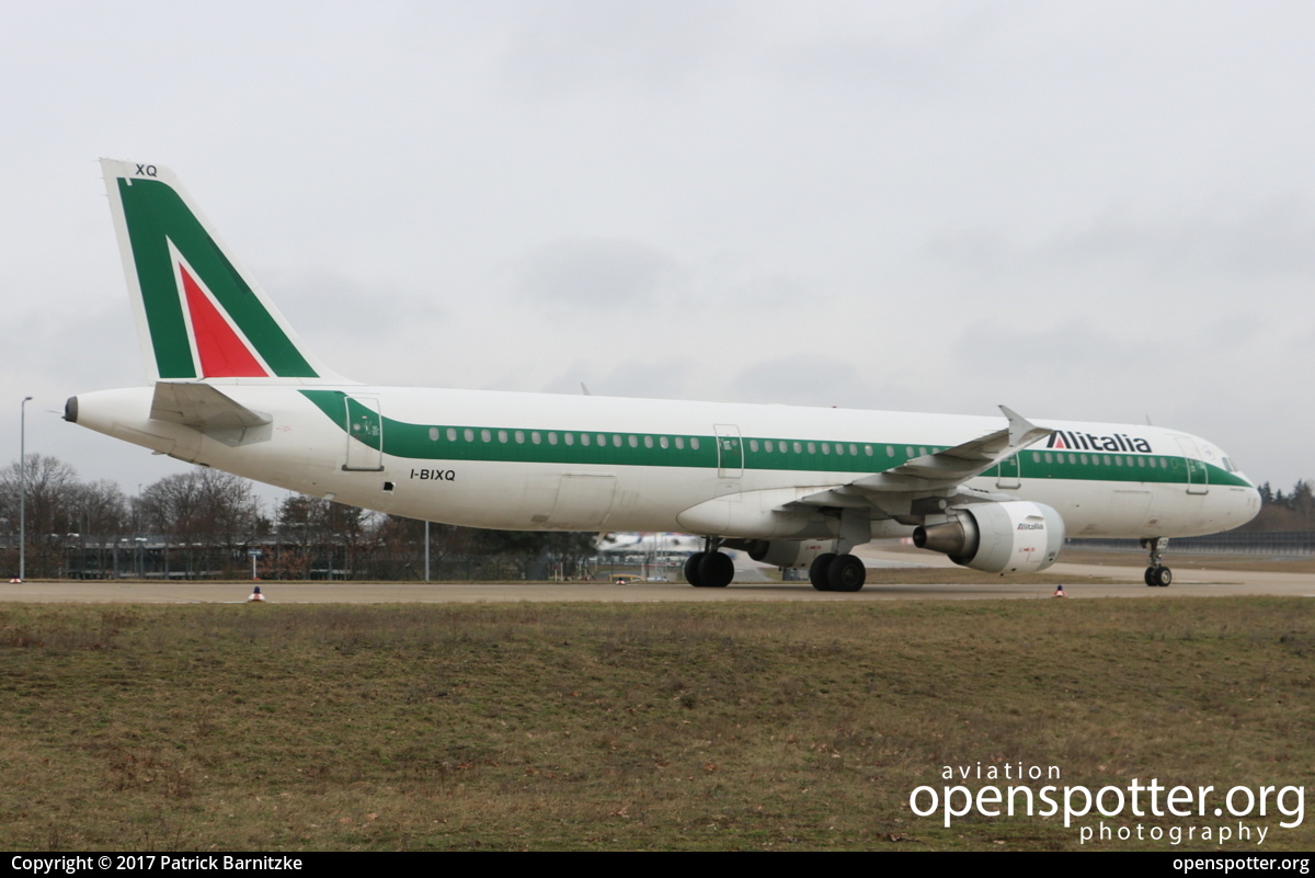 I-BIXQ - Alitalia Airbus A321-112 at Berlin-Tegel Airport (TXL/EDDT) taken by Patrick Barnitzke | openspotter.org | ID: 44677
