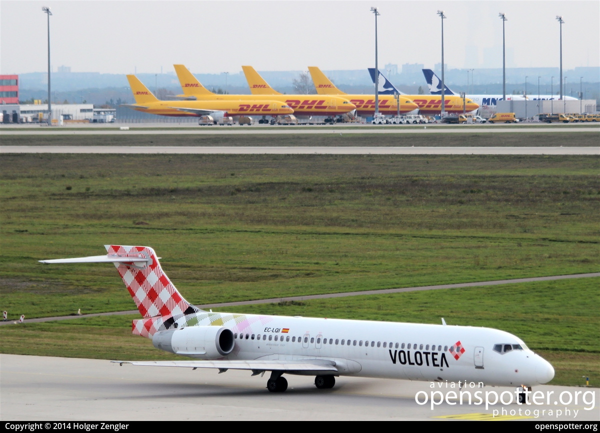 EC-LQI - Volotea Airlines Boeing 717-2BL at Leipzig/Halle Airport (LEJ/EDDP) taken by Holger Zengler | openspotter.org | ID: 18742