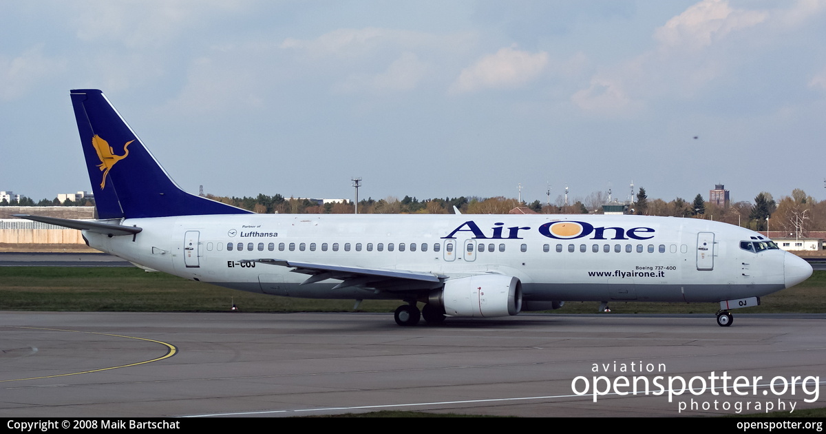 EI-COJ - Air One Boeing 737-430 at Berlin-Tegel Airport (TXL/EDDT) taken by Maik Bartschat | openspotter.org | ID: 3425