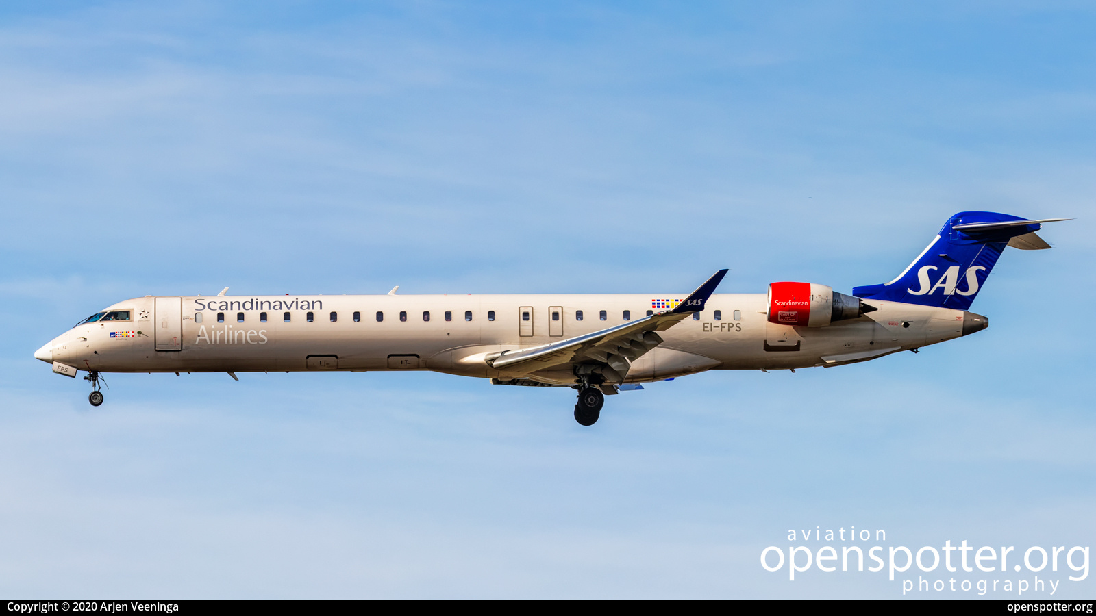 EI-FPS - Scandinavian Airlines Canadair CL-600-2D24 Regional Jet CRJ-900 at Frankfurt International Airport (FRA/EDDF) taken by Arjen Veeninga | openspotter.org | ID: 90058