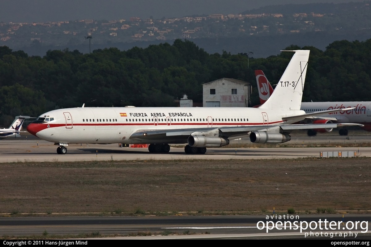 T.17-3 - Spanish Air Force (Fuerza Aerea Española) Boeing 707-368C at Palma de Mallorca Airport (Son Sant Joan Airport) (PMI/LEPA) taken by Hans-Jürgen Mind | openspotter.org | ID: 43253