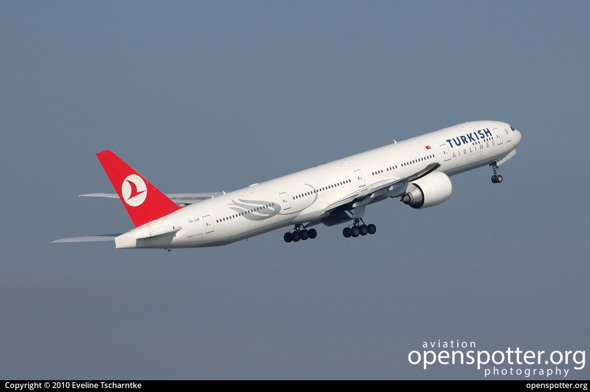 TC-JJB - Turkish Airlines Boeing 777-35R(ER) at Berlin-Tegel Airport (TXL/EDDT) taken by Eveline Tscharntke | openspotter.org | ID: 1613