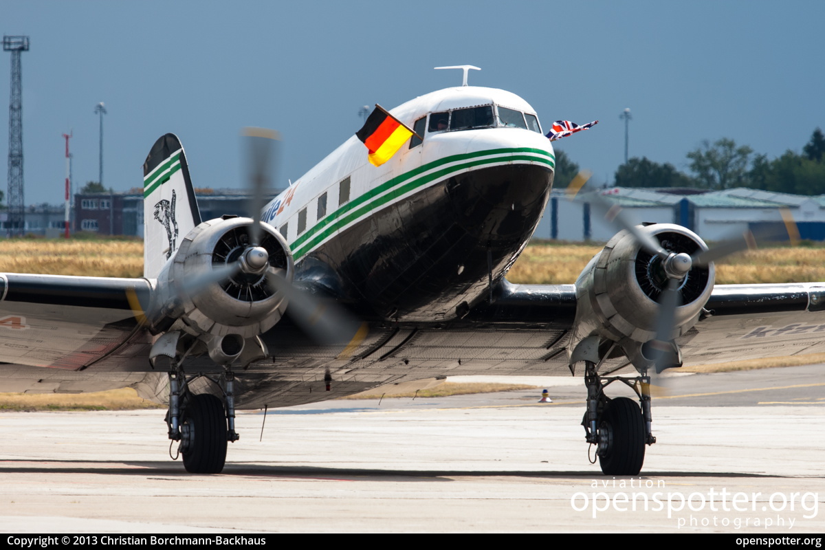 G-AMRA - Förderverein Rosinenbomber e.V. Douglas DC-3C at Berlin-Schönefeld International Airport (SXF/EDDB) taken by Christian Borchmann-Backhaus | openspotter.org | ID: 8152