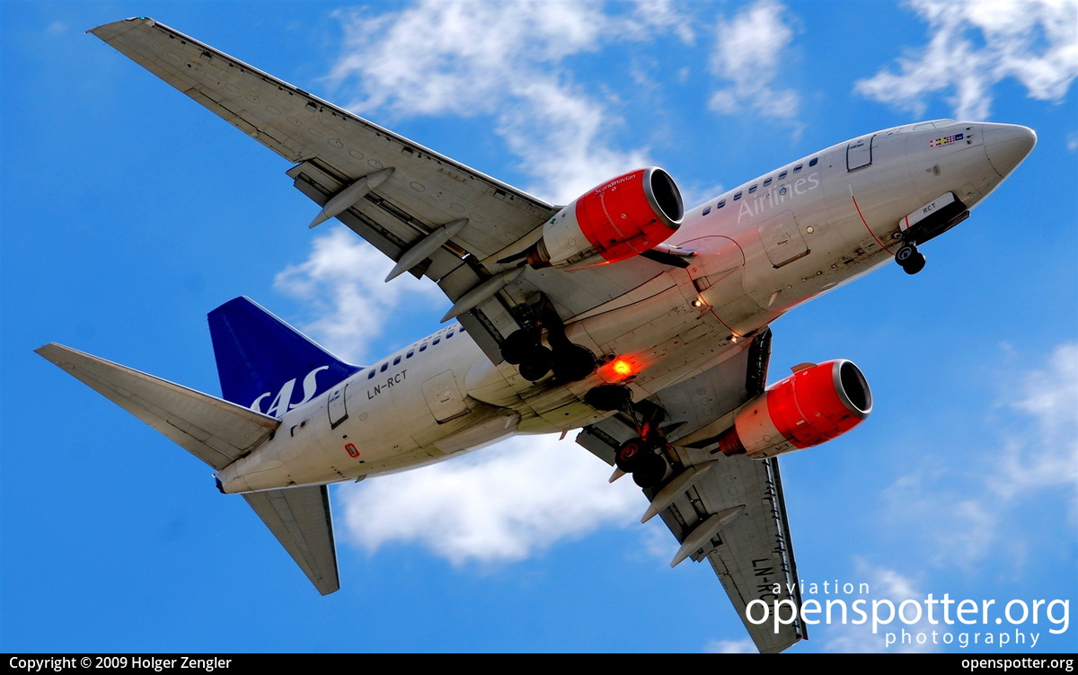 LN-RCT - Scandinavian Airlines Boeing 737-683 at Berlin-Tegel Airport (TXL/EDDT) taken by Holger Zengler | openspotter.org | ID: 11071