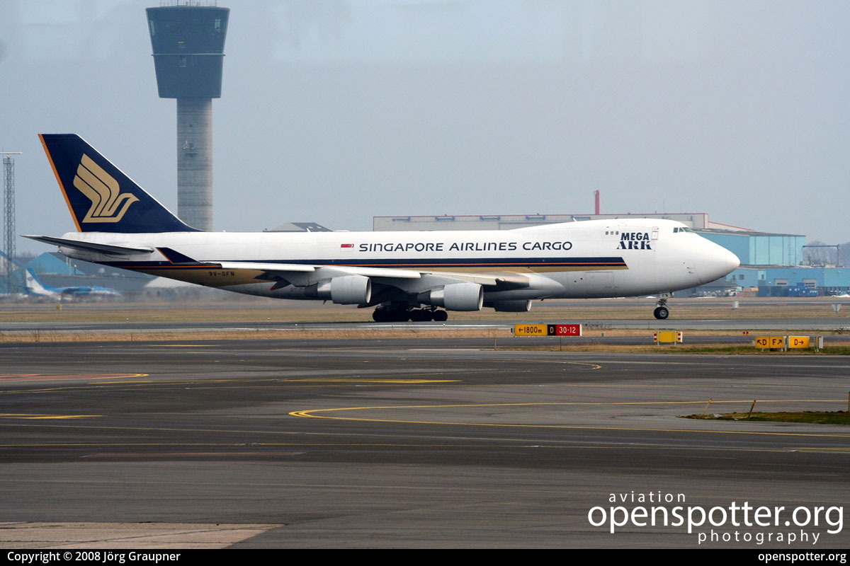 9V-SFN - Singapore Airlines Cargo Boeing 747-412F at Copenhagen Airport, Kastrup Airport (CPH/EKCH) taken by Jörg Graupner | openspotter.org | ID: 4871