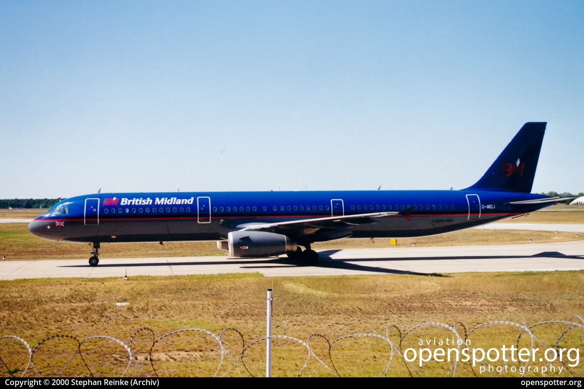 G-MIDJ - British Midland Airways Airbus A321-231 at Berlin-Tegel Airport (TXL/EDDT) taken by Stephan Reinke (Archiv) | openspotter.org | ID: 2354