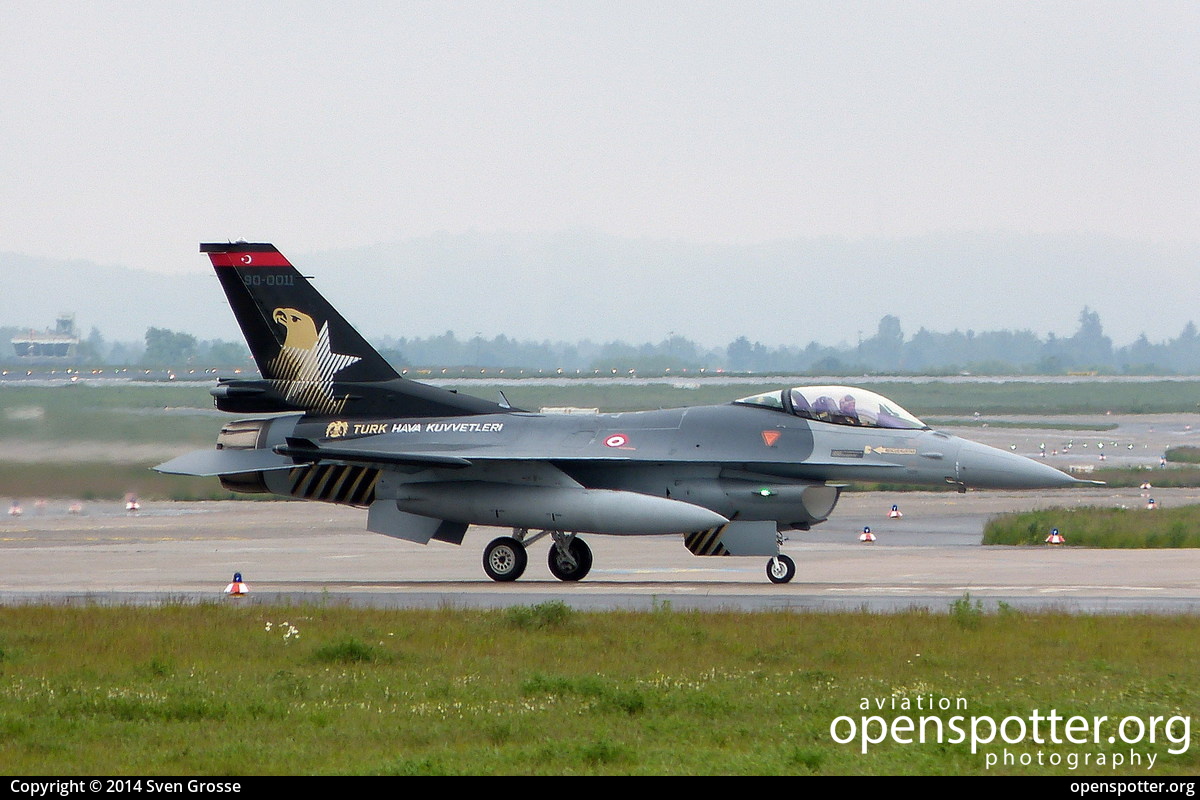 90-0011 - Turkish Air Force General Dynamics (TUSAS) F-16CG Night Falcon (401) at Berlin-Schönefeld International Airport (SXF/EDDB) taken by Sven Grosse | openspotter.org | ID: 16053