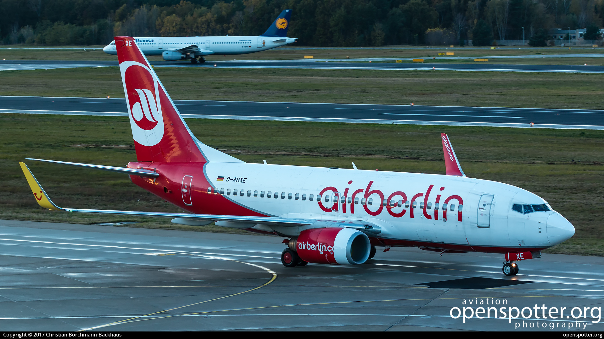 D-AHXE - Air Berlin Boeing 737-7K5(WL) at Berlin-Tegel Airport (TXL/EDDT) taken by Christian Borchmann-Backhaus | openspotter.org | ID: 48205