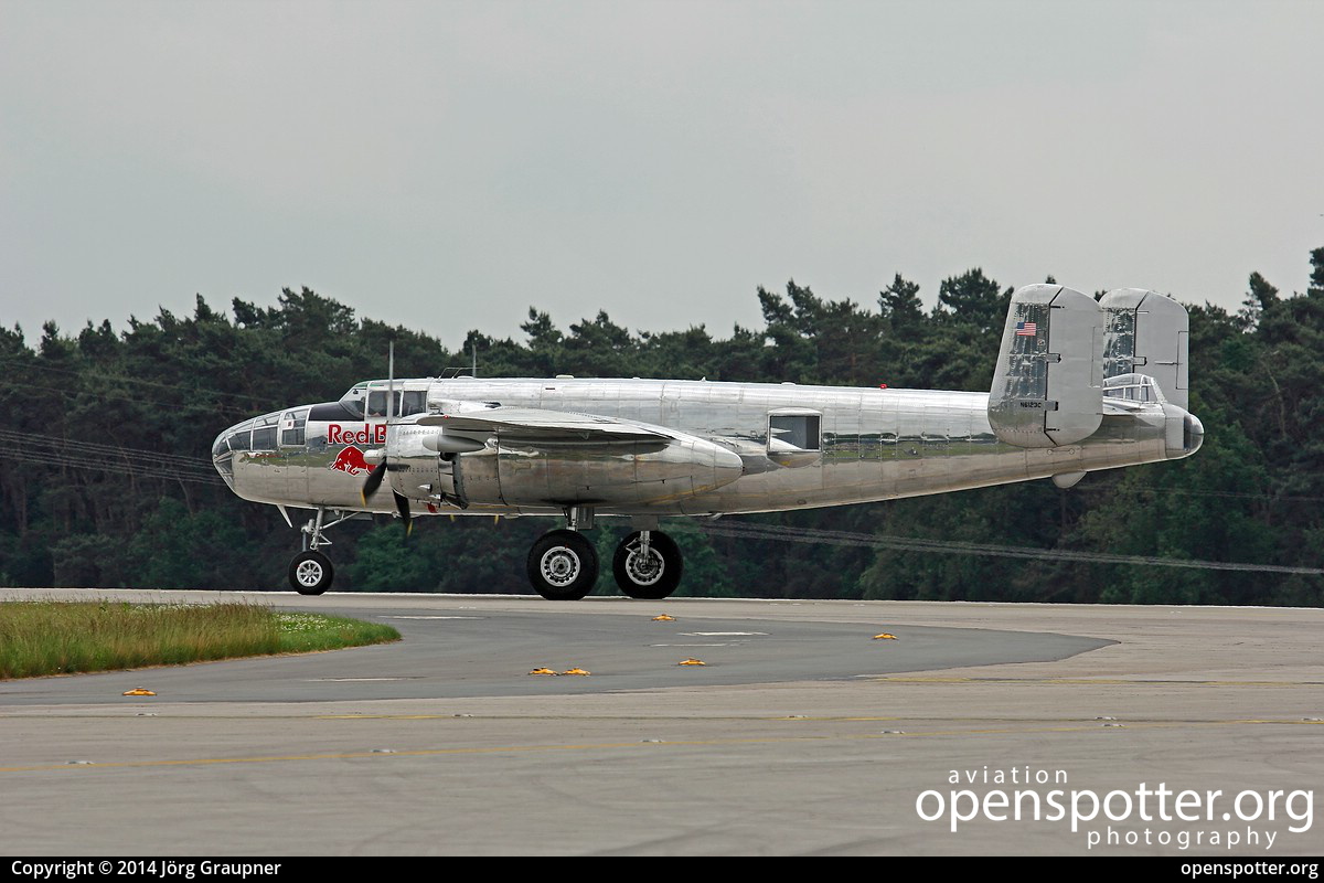 N6123C - Red Bull - The Flying Bulls North American B-25J Mitchell at Berlin-Schönefeld International Airport (SXF/EDDB) taken by Jörg Graupner | openspotter.org | ID: 17660