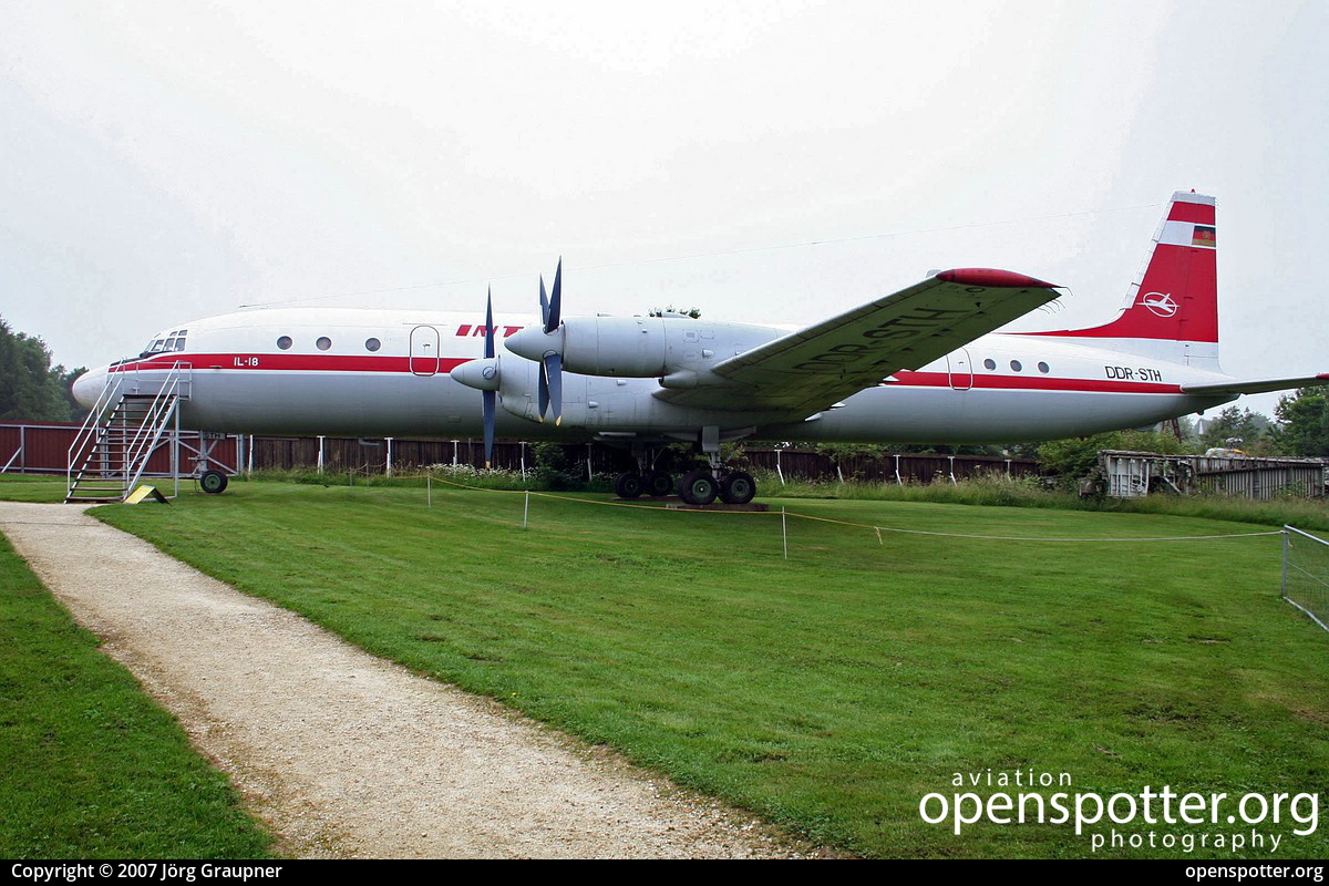 DDR-STH - Interflug Ilyushin Il-18V at off airport taken by Jörg Graupner | openspotter.org | ID: 26306