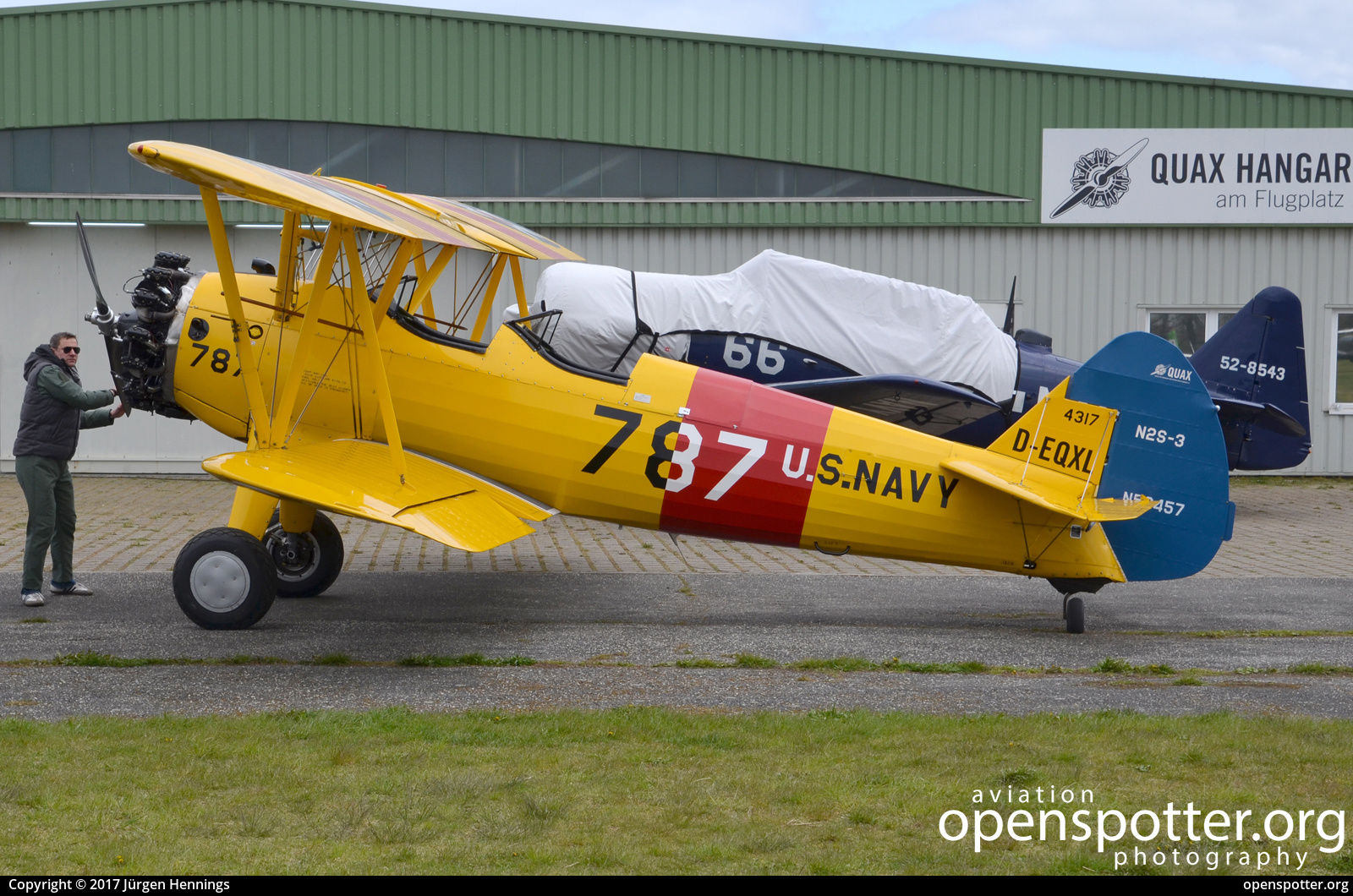 D-EQXL - Private / Untitled Boeing A75N1 Stearman at Flugplatz Bienenfarm (EDOI) taken by Jürgen Hennings | openspotter.org | ID: 44195