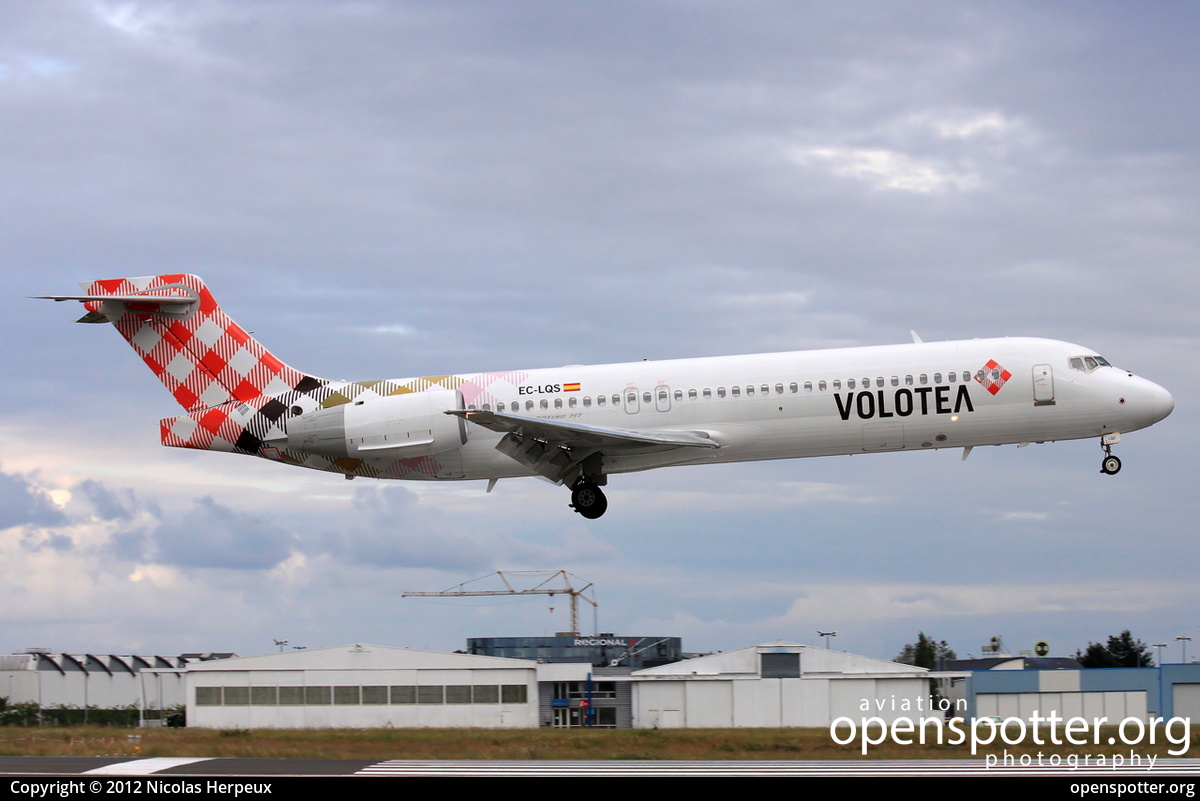 EC-LQS - Volotea Airlines Boeing 717-2K9 at Nantes Atlantique Airport (NTE/LFRS) taken by Nicolas Herpeux | openspotter.org | ID: 6787