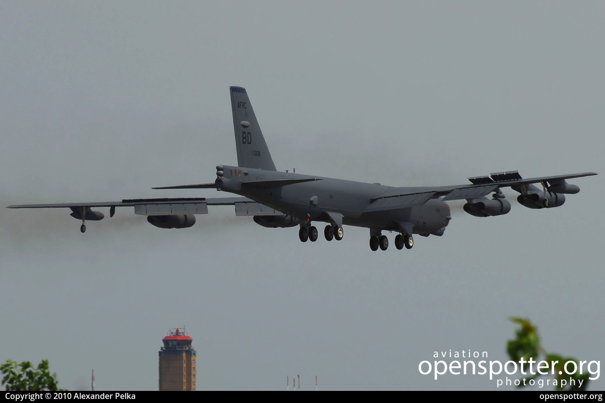 61-0008 - US Airforce (USAF) Boeing B-52H at Berlin-Schönefeld International Airport (SXF/EDDB) taken by Alexander Pelka | openspotter.org | ID: 12931