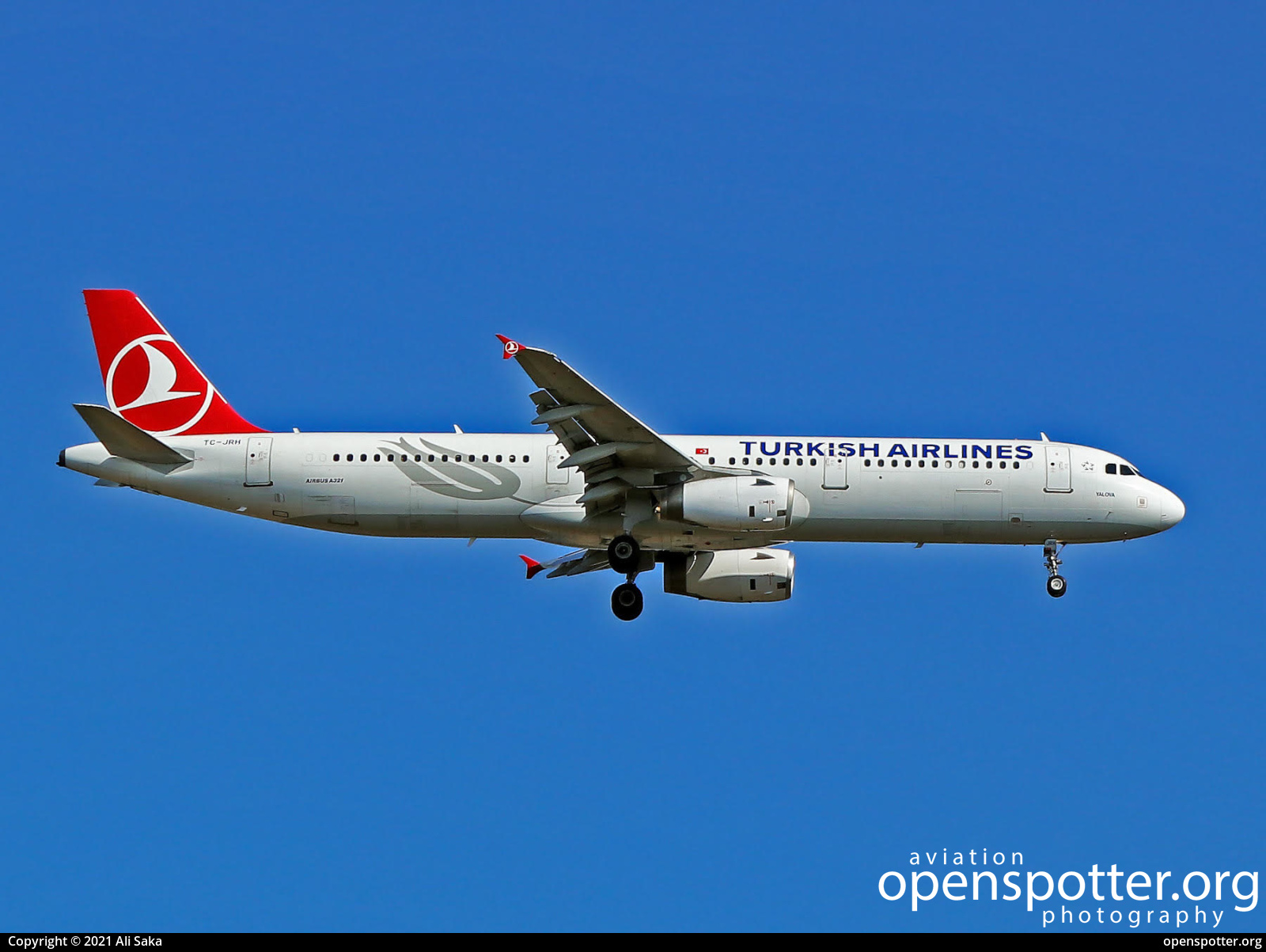 TC-JRH - Turkish Airlines Airbus A321-231 at Atatürk International Airport (Yesilköy International) (IST/LTBA) taken by Ali Saka | openspotter.org | ID: 71314