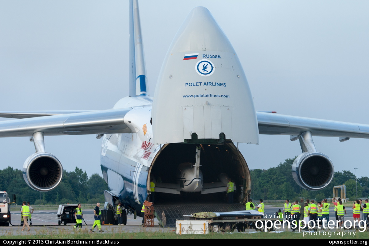 RA-82077 - Polet Antonov An-124-100 at Berlin-Schönefeld International Airport (SXF/EDDB) taken by Christian Borchmann-Backhaus | openspotter.org | ID: 8437