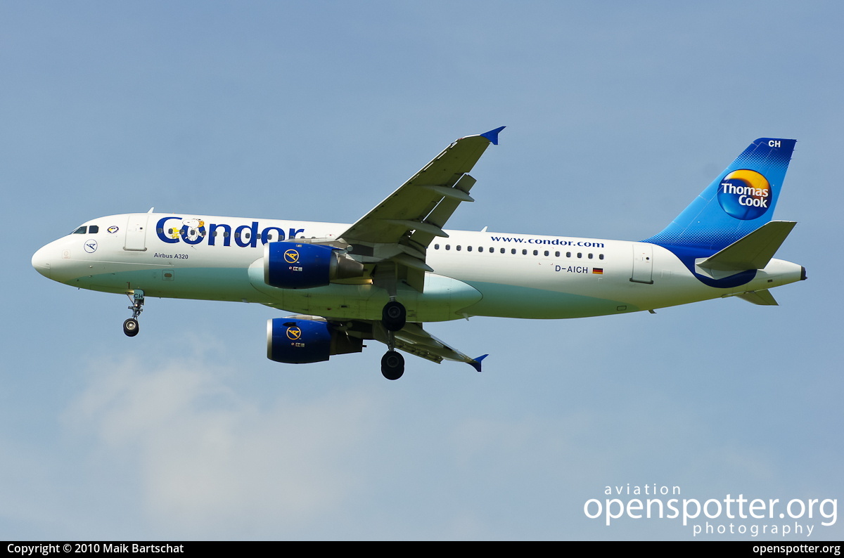 D-AICH - Condor Berlin Airbus A320-212 at Berlin-Schönefeld International Airport (SXF/EDDB) taken by Maik Bartschat | openspotter.org | ID: 1886
