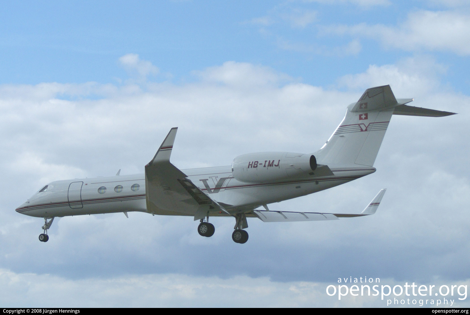 HB-IMJ - G5 Executive Gulfstream GV at Berlin-Tempelhof International Airport (THF/EDDI) taken by Jürgen Hennings | openspotter.org | ID: 49986