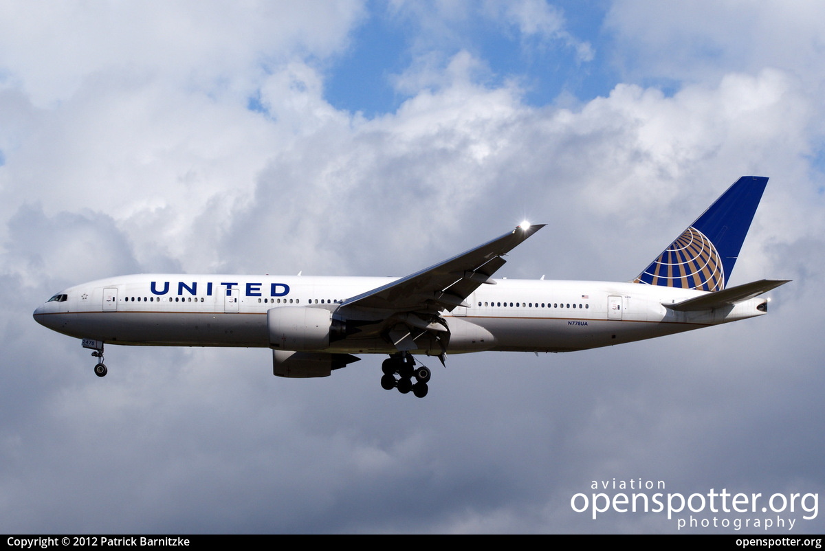 N778UA - United Airlines Boeing 777-222 at Frankfurt International Airport (FRA/EDDF) taken by Patrick Barnitzke | openspotter.org | ID: 3534