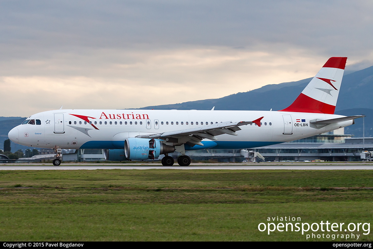 OE-LBN - Austrian Airlines Airbus A320-214 at Sofia Airport (SOF/LBSF) taken by Pavel Bogdanov | openspotter.org | ID: 26401