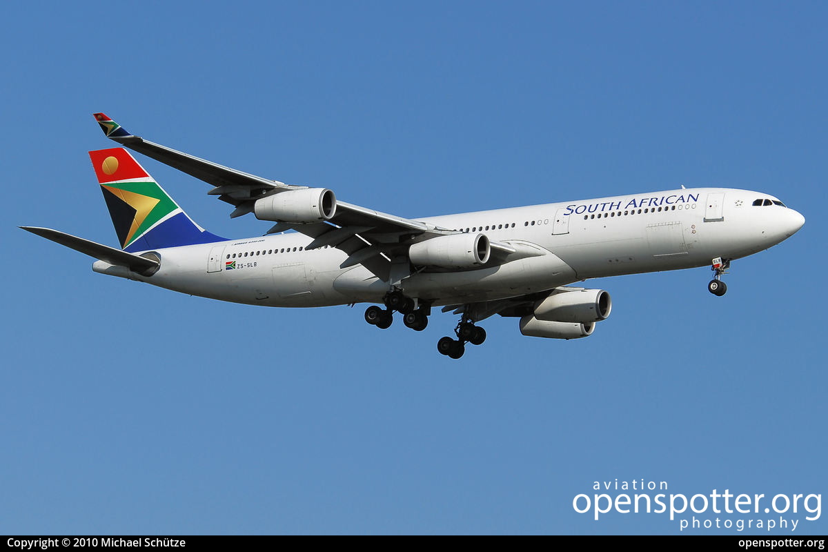 ZS-SLB - South African Airways Airbus A340-211 at Frankfurt International Airport (FRA/EDDF) taken by Michael Schütze | openspotter.org | ID: 12204